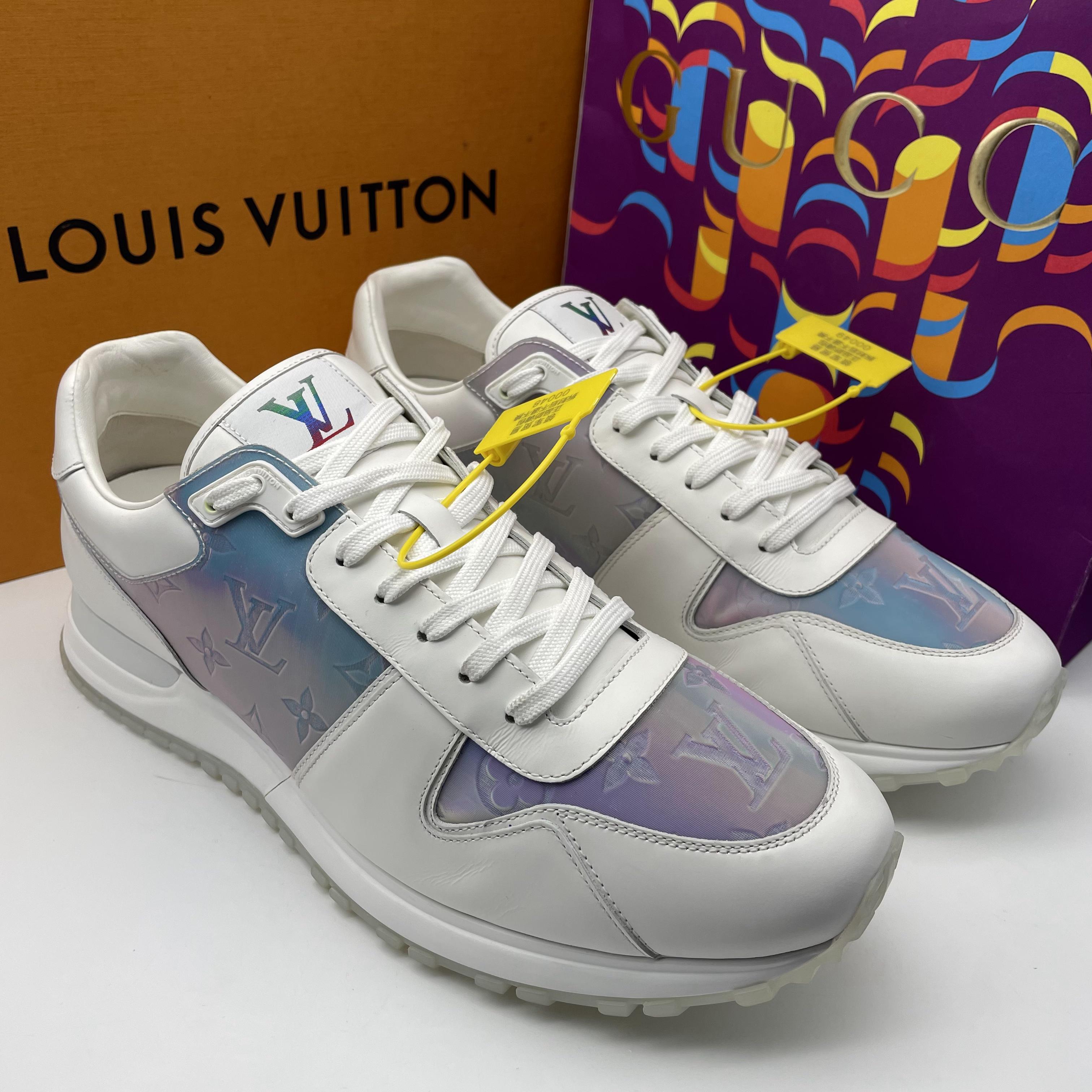 95新 LouisVuitton/路易威登 /43欧码/二手白色镭射老花运动鞋鞋