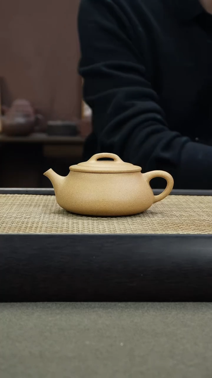 【闪购商品】紫砂茶壶简瓢 150CC