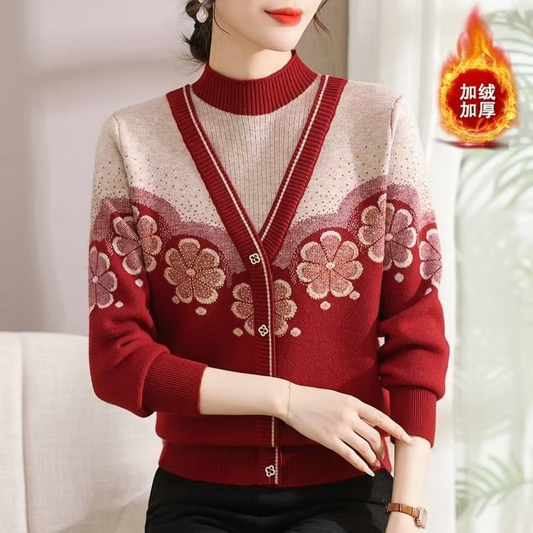 妈妈冬装加绒加厚毛衣假两件镶钻针织衫中老年女宽松保暖洋气上衣