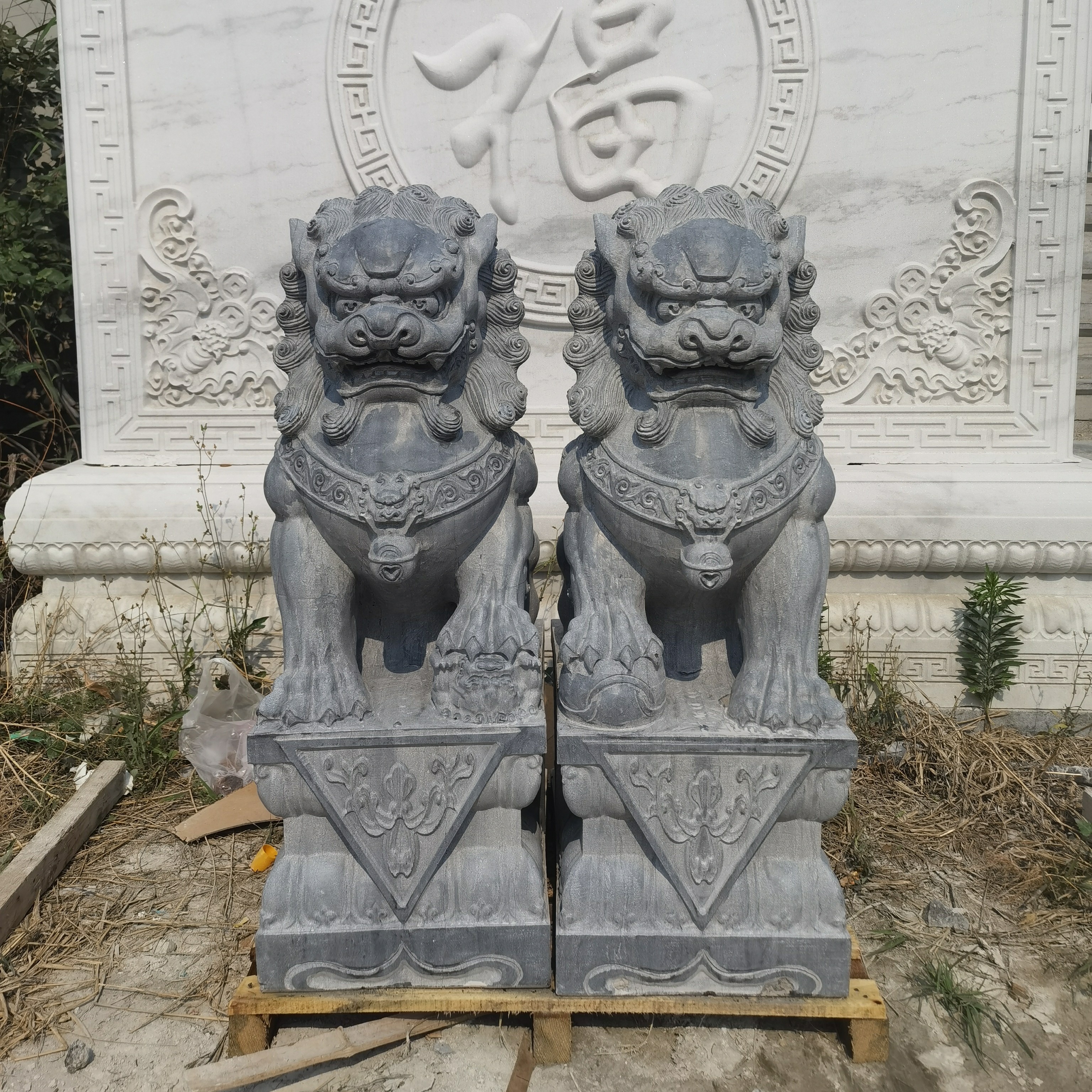 精品青石石雕80公分高石狮子