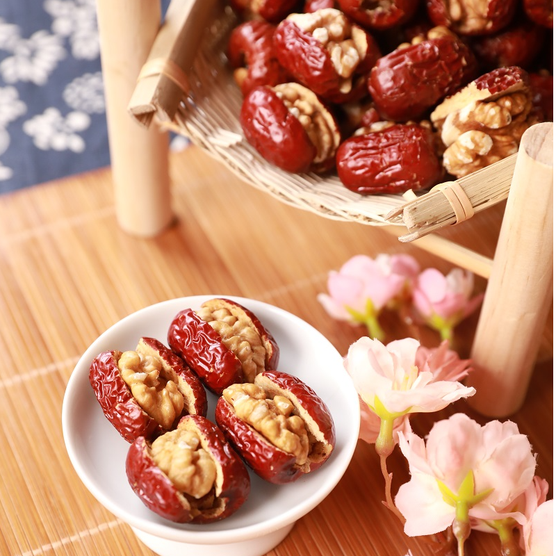 【到手50枚】小灰枣夹核桃独立包装零食无核开袋即食