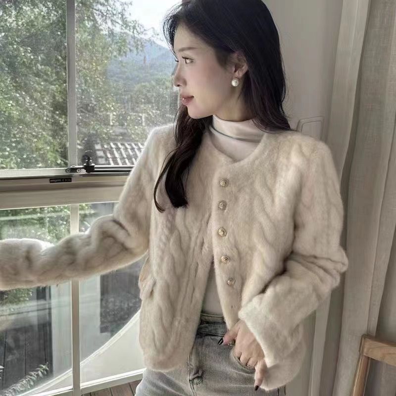 2023冬新款小香风皮毛一体仿水貂绒美拉德短款外套獭兔色调