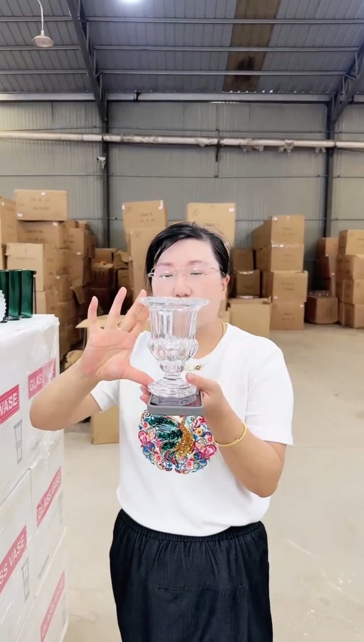 【闪购商品】蓓蕾小号透明瘦高