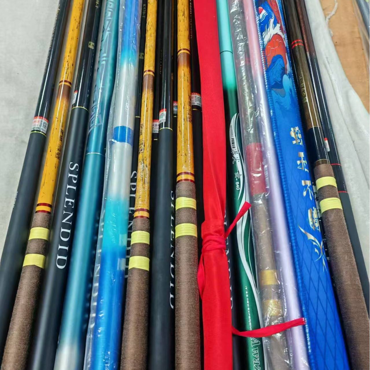 5.4米   处理库存鱼竿台钓鱼竿（颜色随机发）