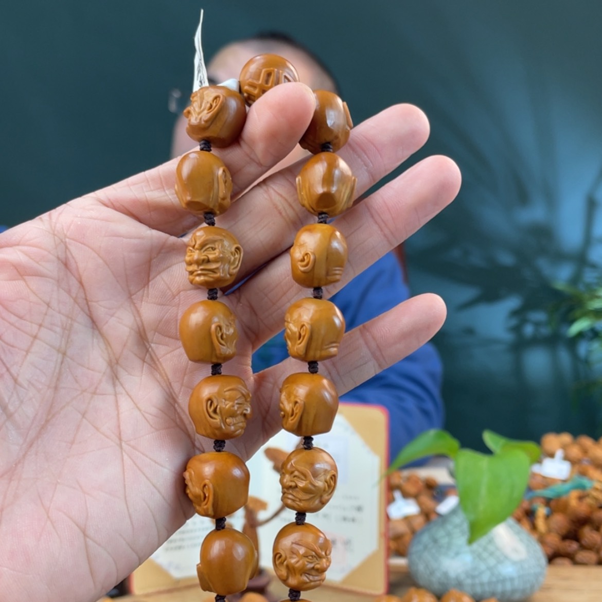 【闪购商品】橄榄核手串树*熊