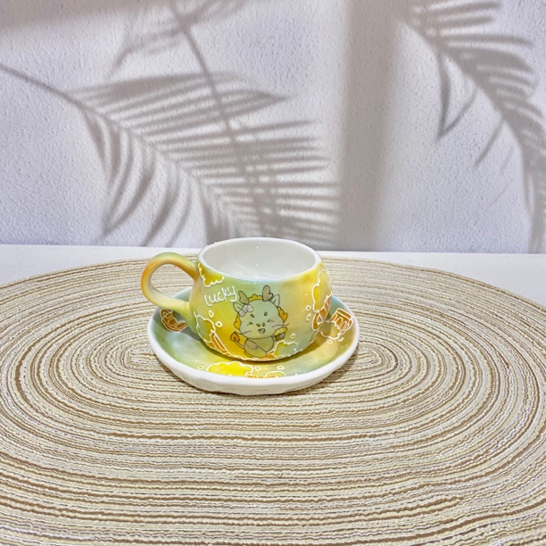 釉下手绘小青龙咖啡杯水杯可爱创意风格容量约270毫升