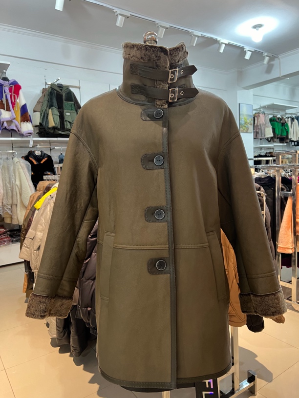 女士中长款外套保暖秋冬皮毛一体时尚户外