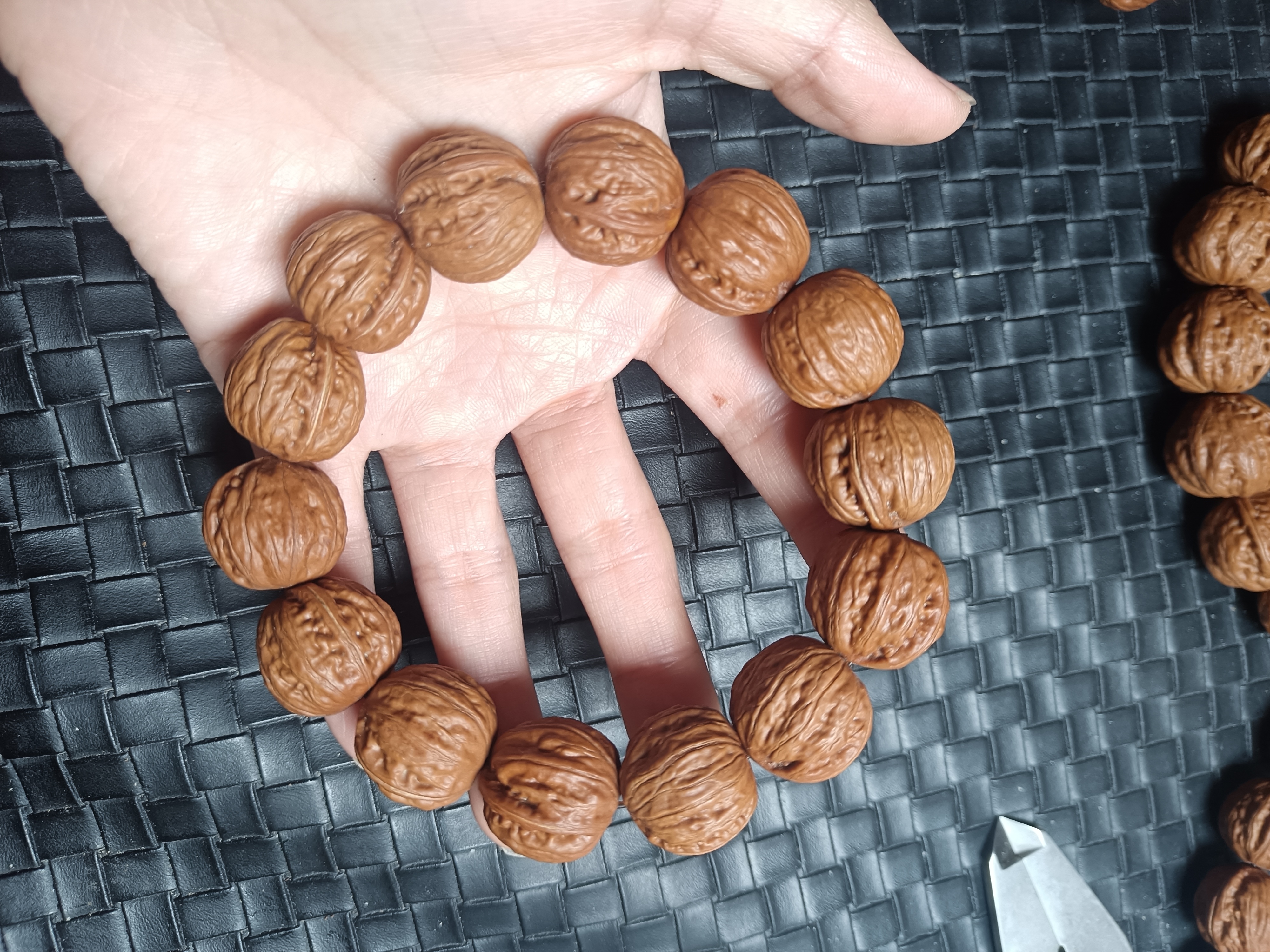 一道筋小核桃手串