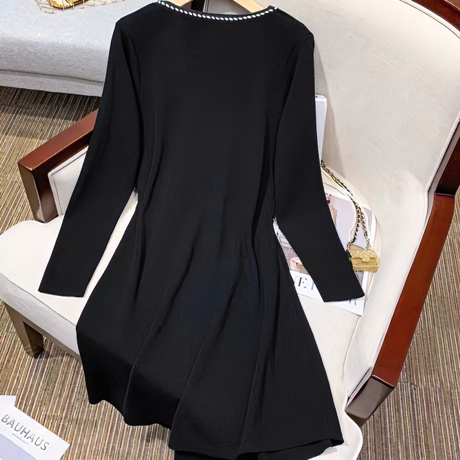 俊丰服饰2023年新款大码女装v领秋季成人显瘦甜美长袖连衣裙270