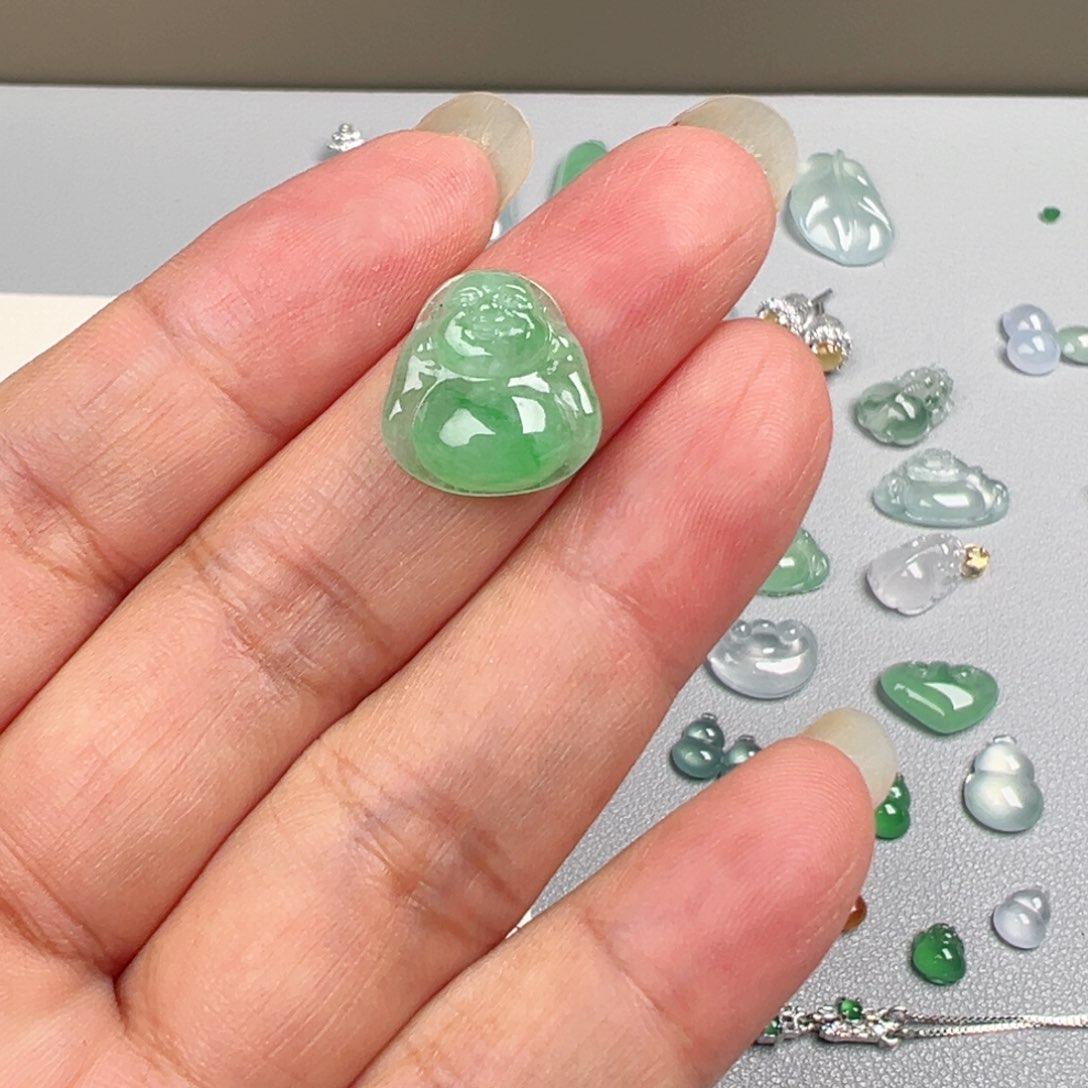 【闪购商品】翡翠颈饰未镶嵌天然翡翠A货