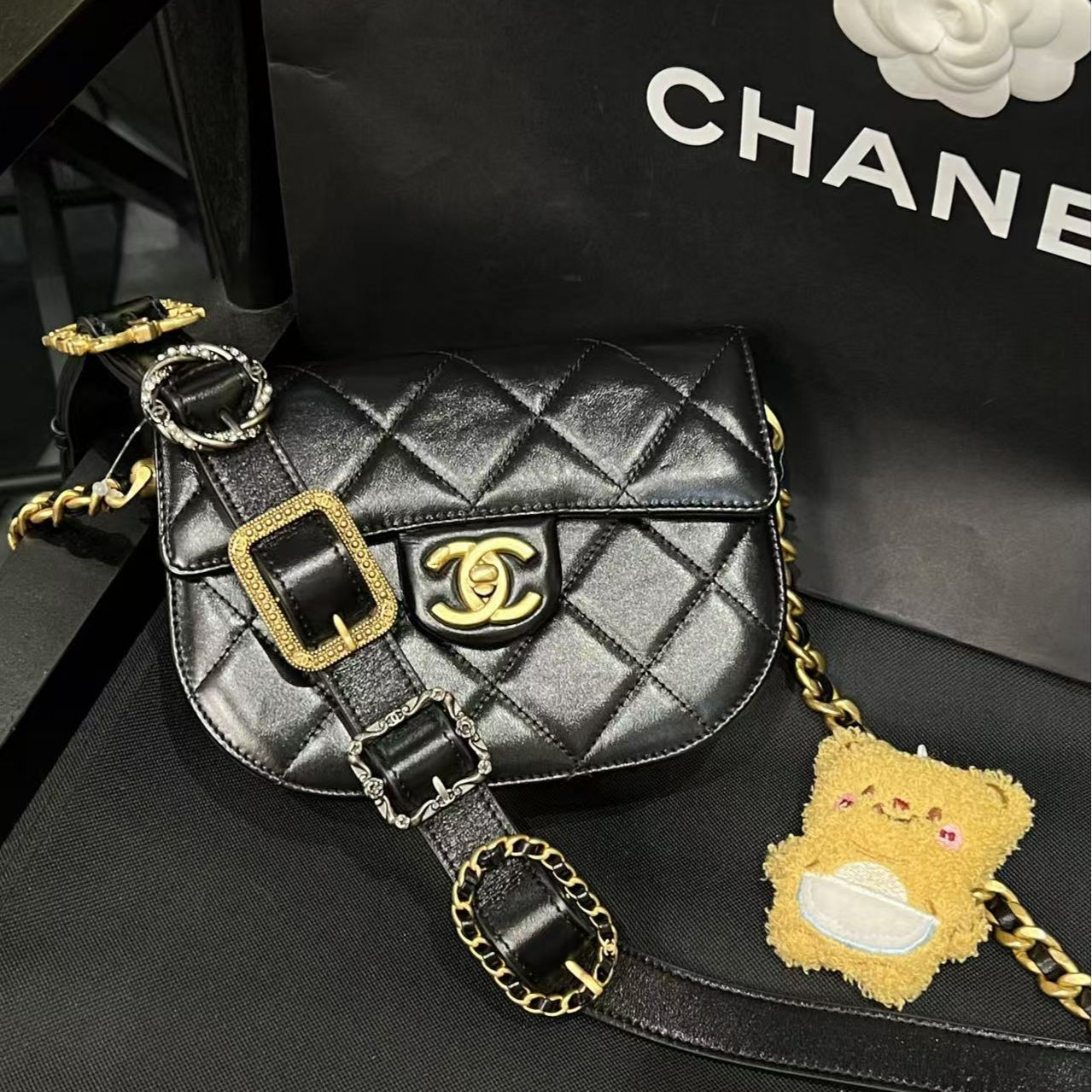 99新 Chanel/香奈儿 黑金芯片款五扣马鞍单肩包B125