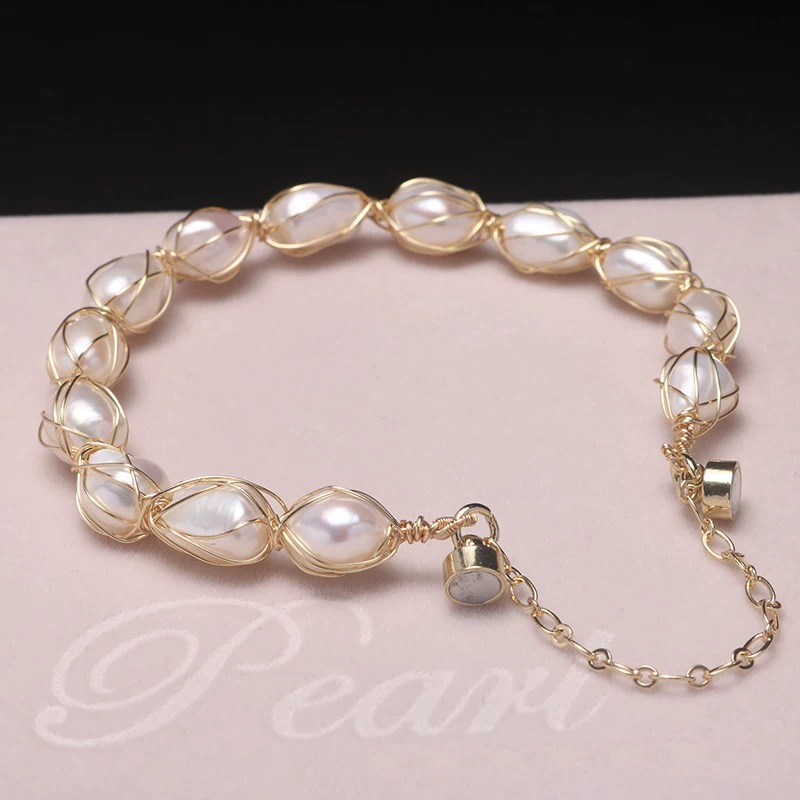 复古天然珍珠灯笼款手链女新款气质手链磁扣轻奢时尚手串