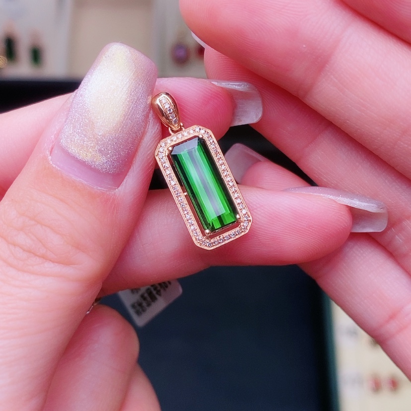 【闪购商品】碧玺吊坠18K金镶嵌