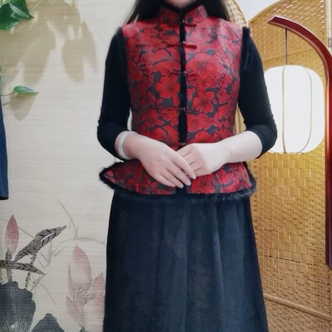 011C邂逅对开马甲初见服饰