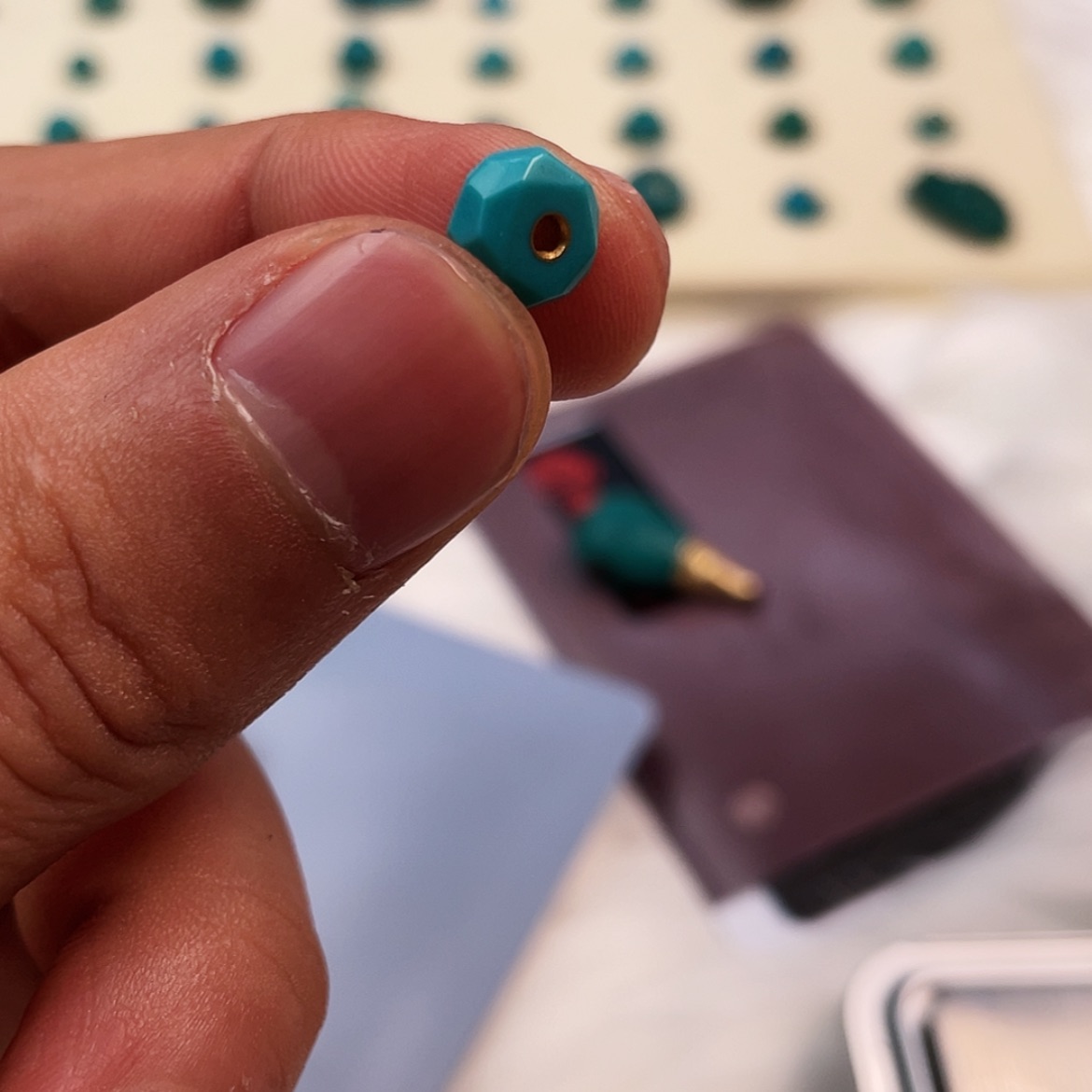 【闪购商品】绿松石颈饰未镶嵌