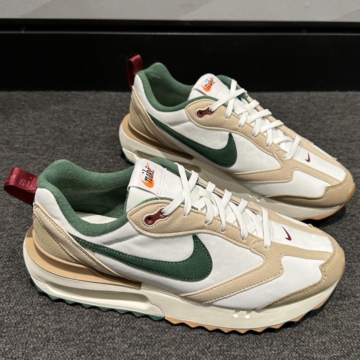 【断码清货】Nike/耐克 Air Max Dawn男款低帮减动休闲鞋FB7158-131