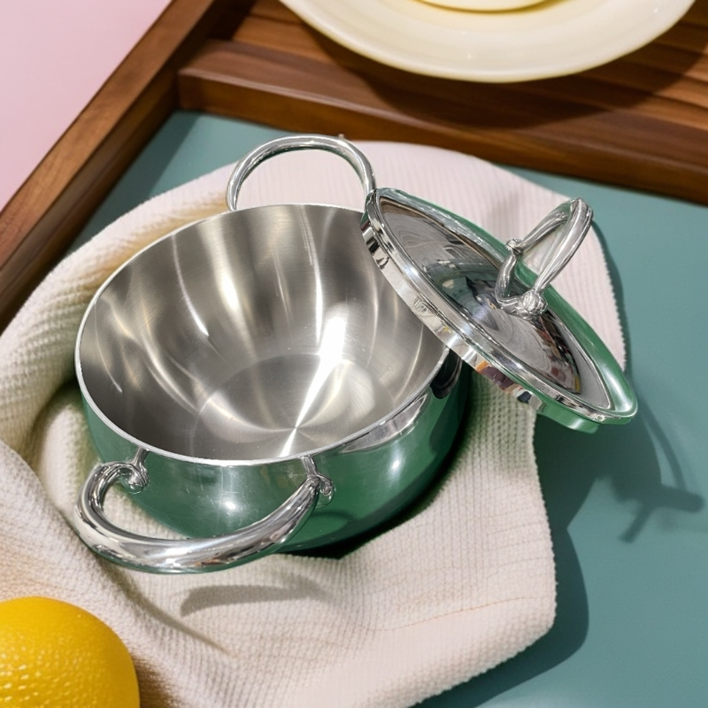 德国20CM汤锅五层钢一体成型工艺