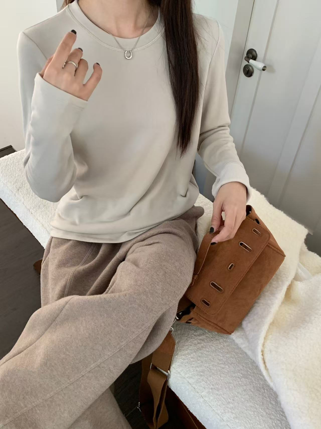 乃白 圆领加绒内搭上衣