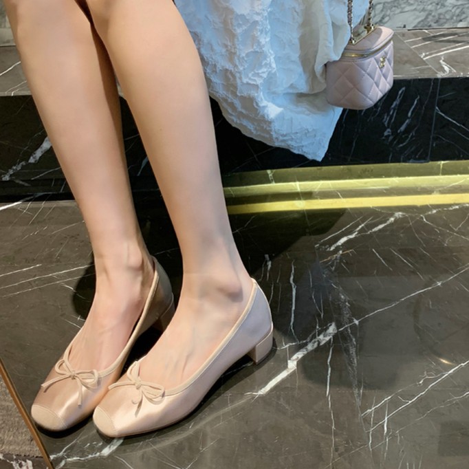 网红女鞋女鞋2023年新款小方头绸缎玛丽珍单鞋女芭蕾软底平底鞋