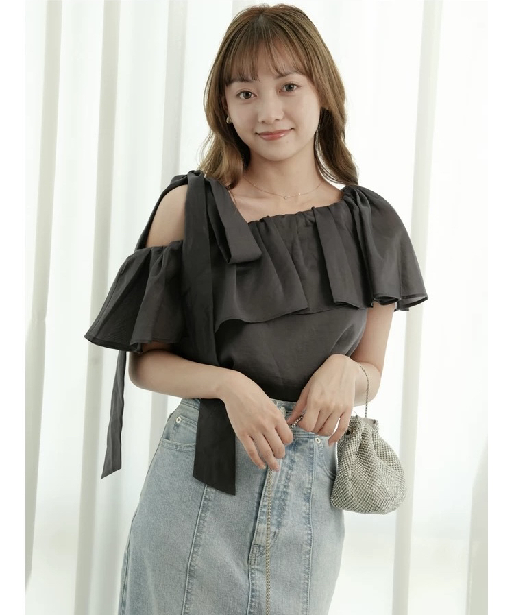 [咸鱼日单] S家秋季新品甜美单肩蝴蝶结系带荷叶边衬衫上衣