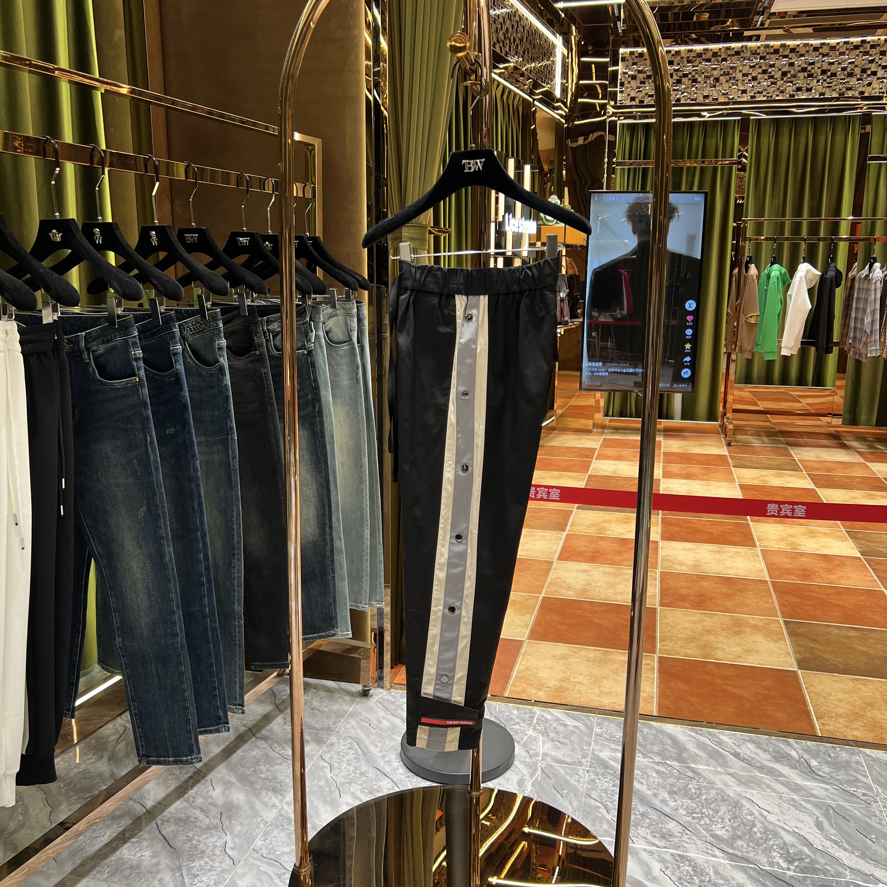 TD【灼灼专属】2024年新品高街松紧抽绳休闲裤（6828）