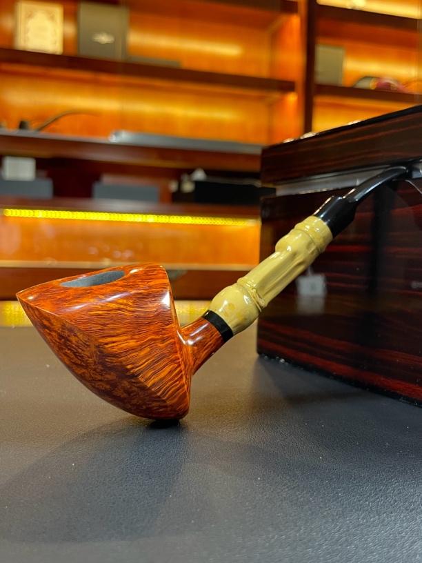 丹麦克莱恩虎鲨级盾牌竹节石楠木手工烟斗（内径19.3 斗深38.6）