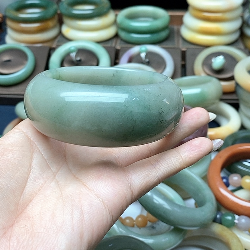【闪购商品】石英质玉手镯合金梅**清