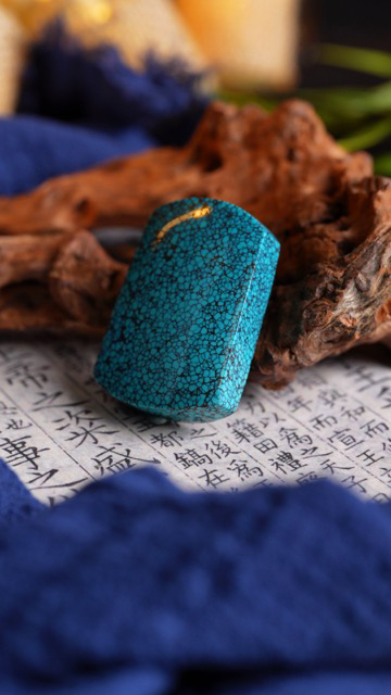 原矿纯天然绿松石无事牌