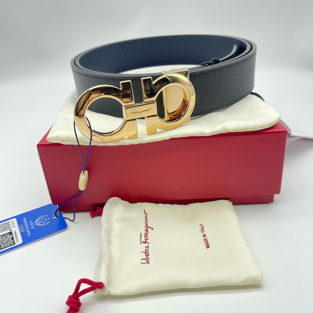 99新 FERRAGAMO/菲拉格慕 闲置105码双面黑拼蓝金头皮带10490052