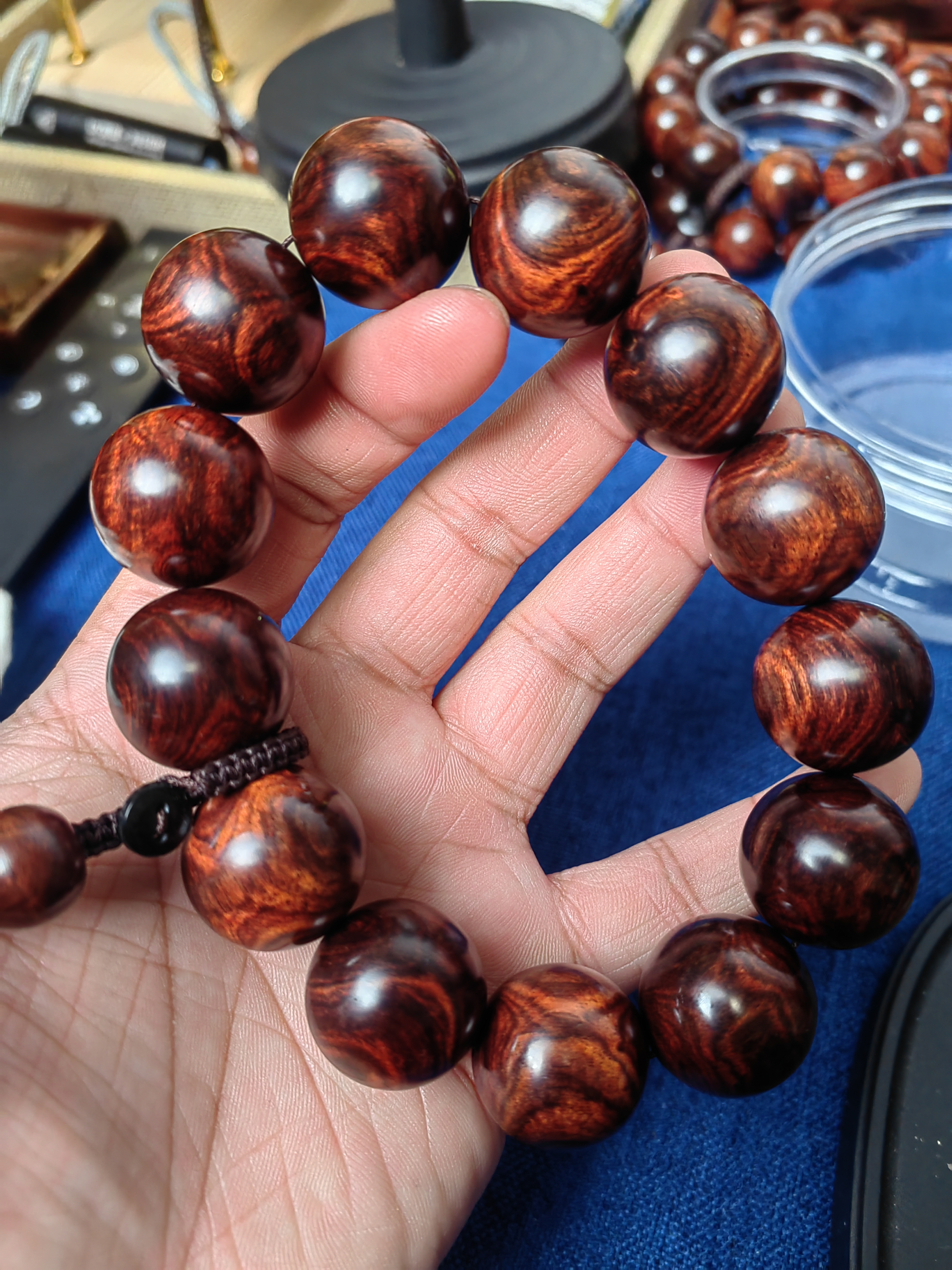 3200海南黄花梨老料2.2手持，13颗