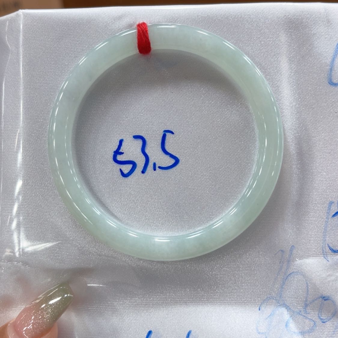 【闪购商品】翡翠手镯未镶嵌牛***唐