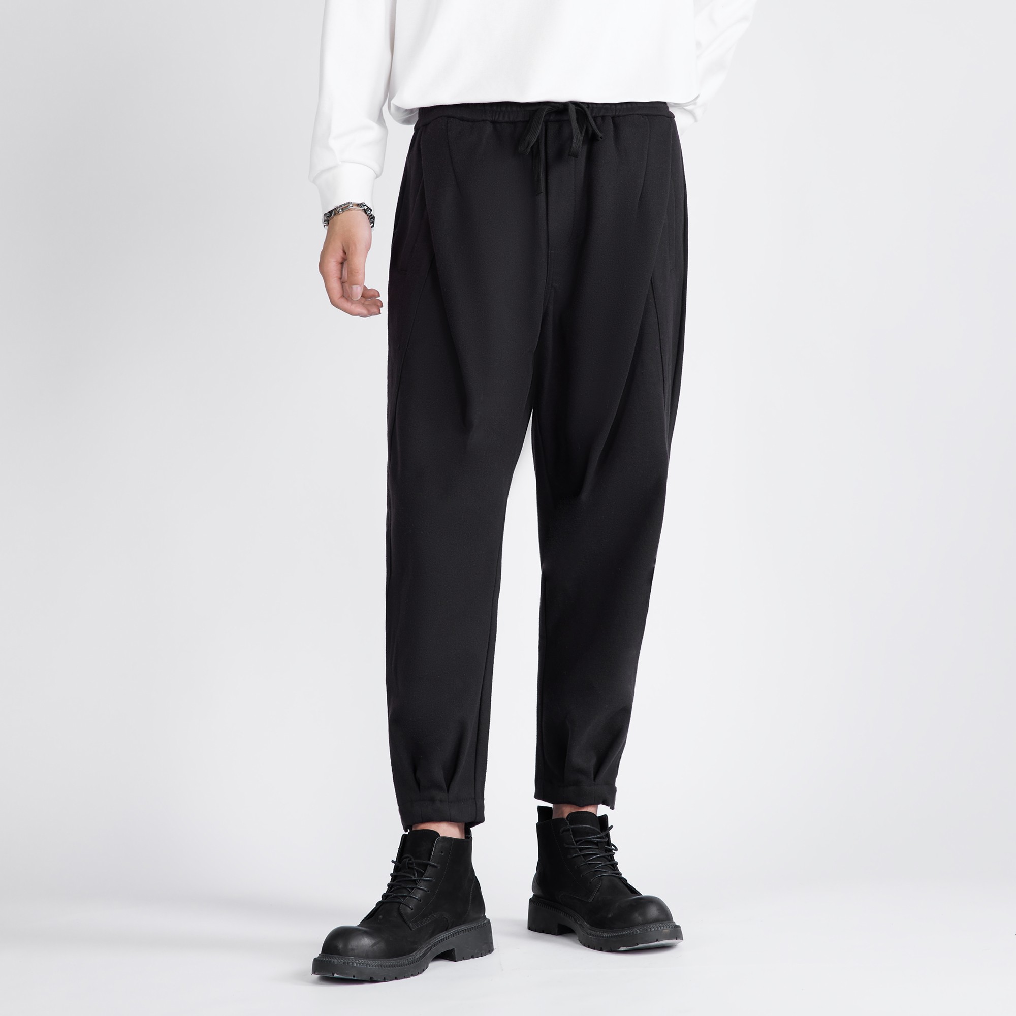 HERBEL/黑白2025冬季新款黑色休闲裤时尚百搭男士裤潮流简约垂感