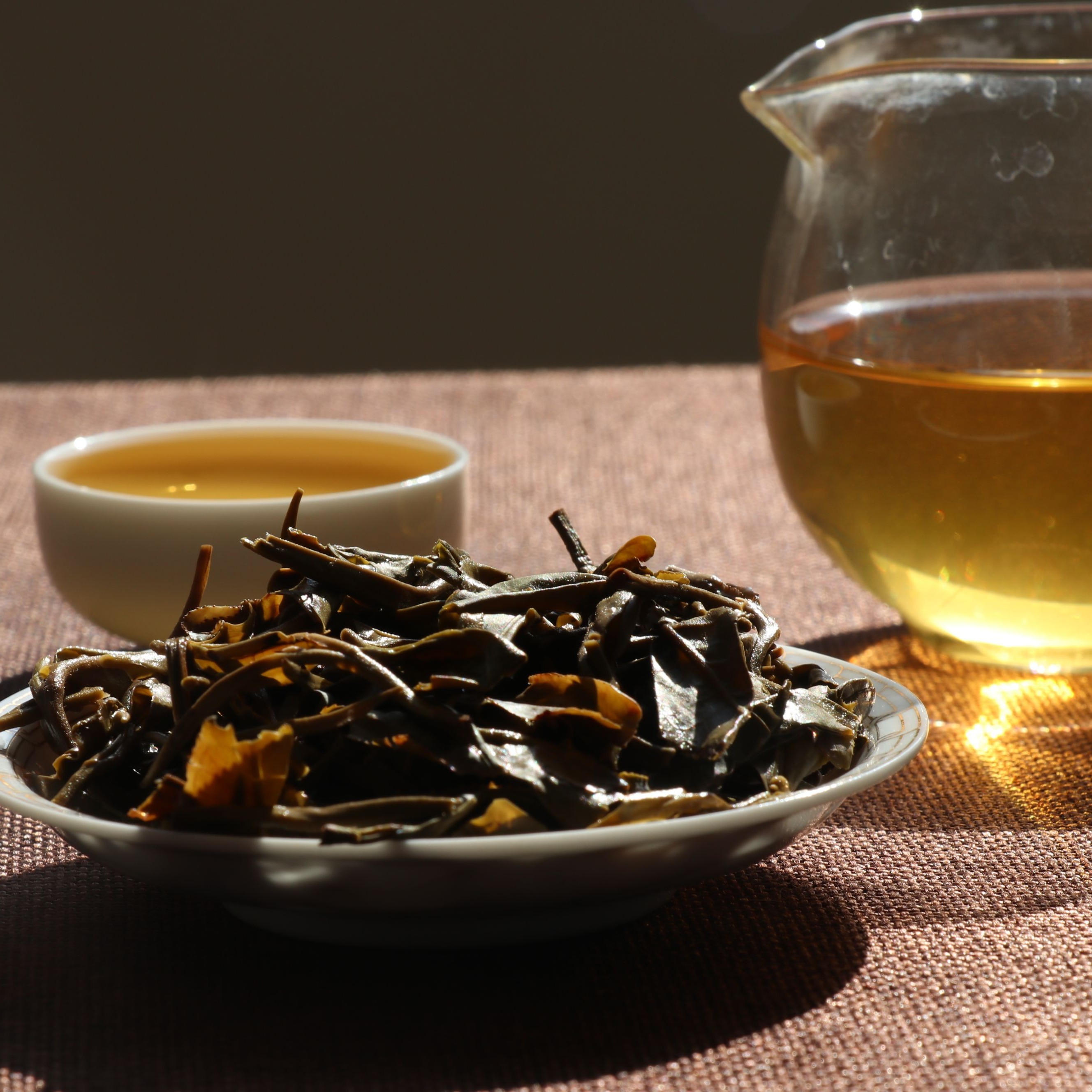 冰岛茶魂 普洱生茶 3000g（配茶架）