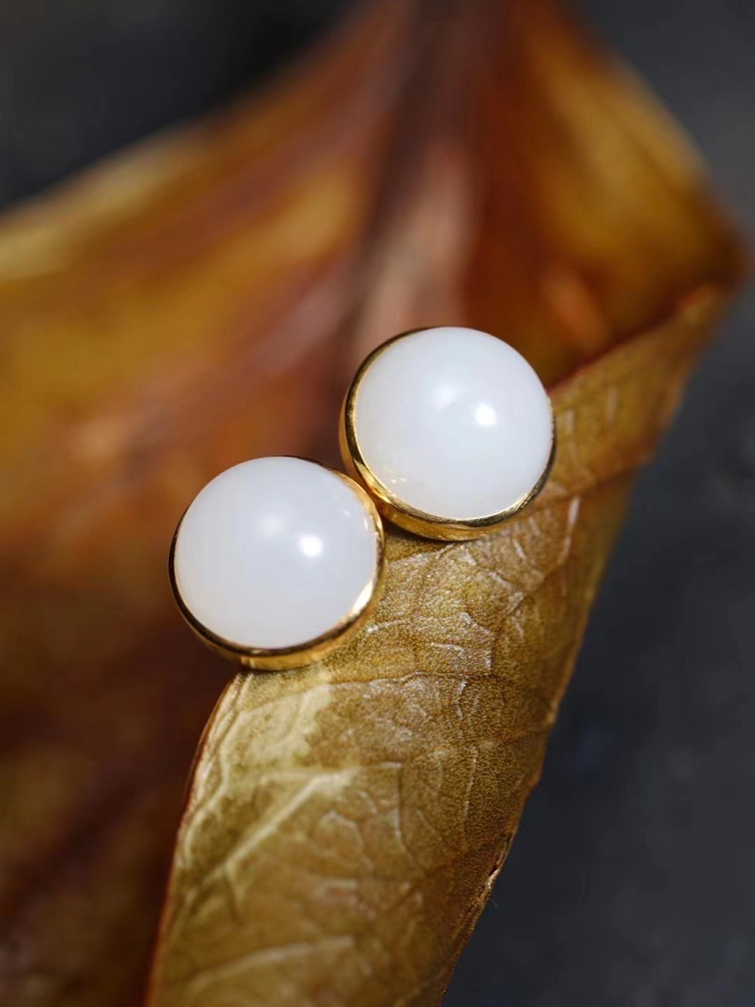 和田玉羊脂白玉18K金镶嵌蛋面耳钉多样性发货，拍一个发一个