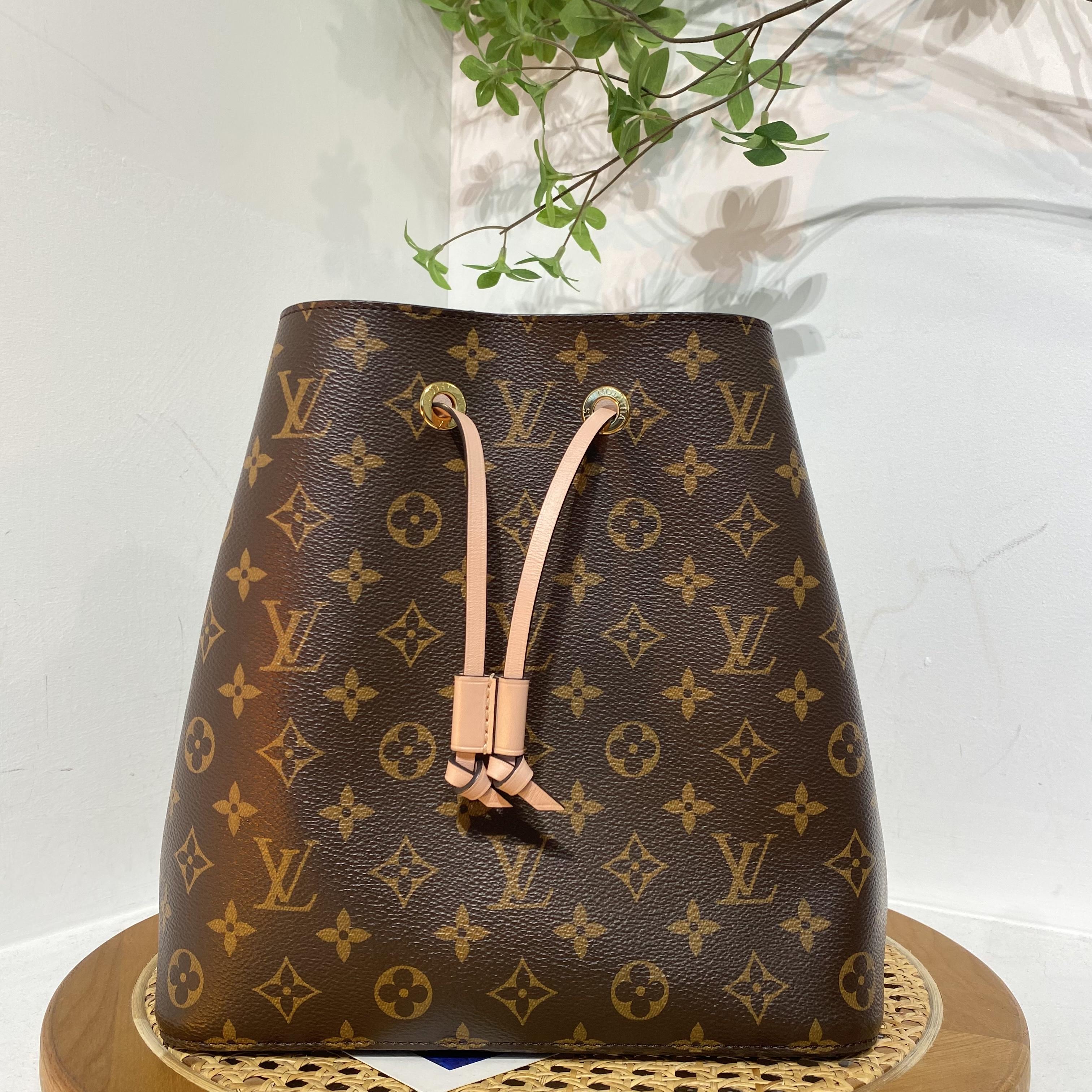 95新 LouisVuitton/路易威登 喜旧中古/粉水桶/成色以直播为准/F