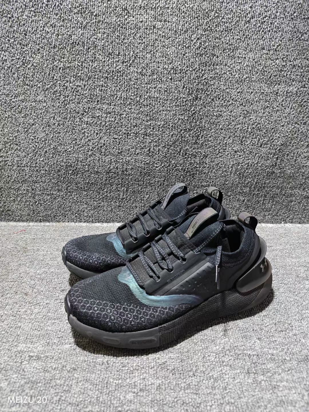 二手42码 安德玛/Under Armour HOVR Phantom 3 跑鞋
