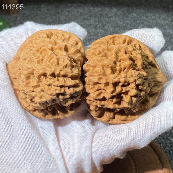 官帽纹核桃精选配对上手盘高桩型肚型端正规格45mm左右文玩核桃