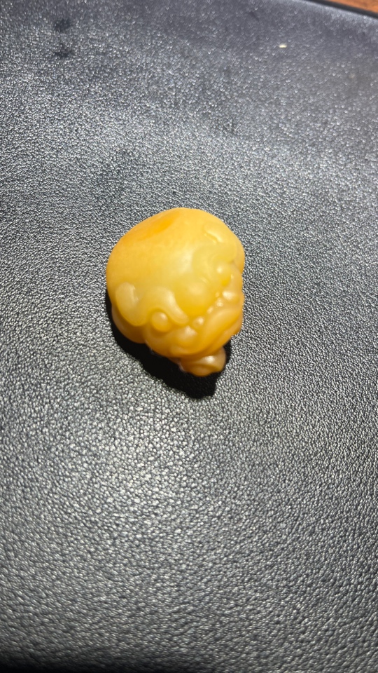 新疆和田黄沁金蟾