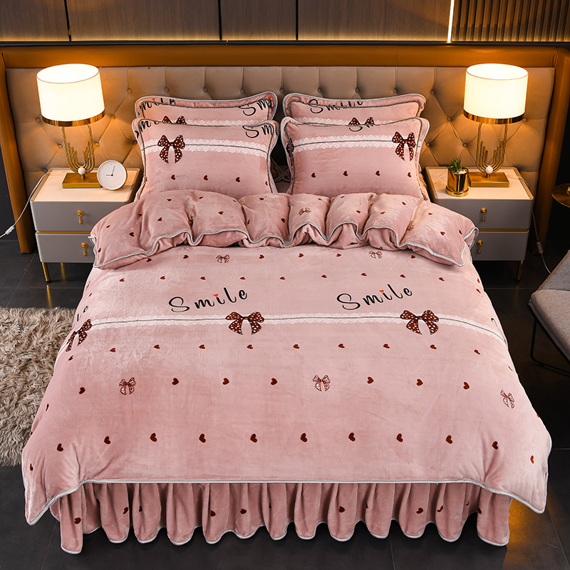 直播爆款8-9斤加厚牛奶绒四件套床裙高克重套件双面绒法兰绒床品
