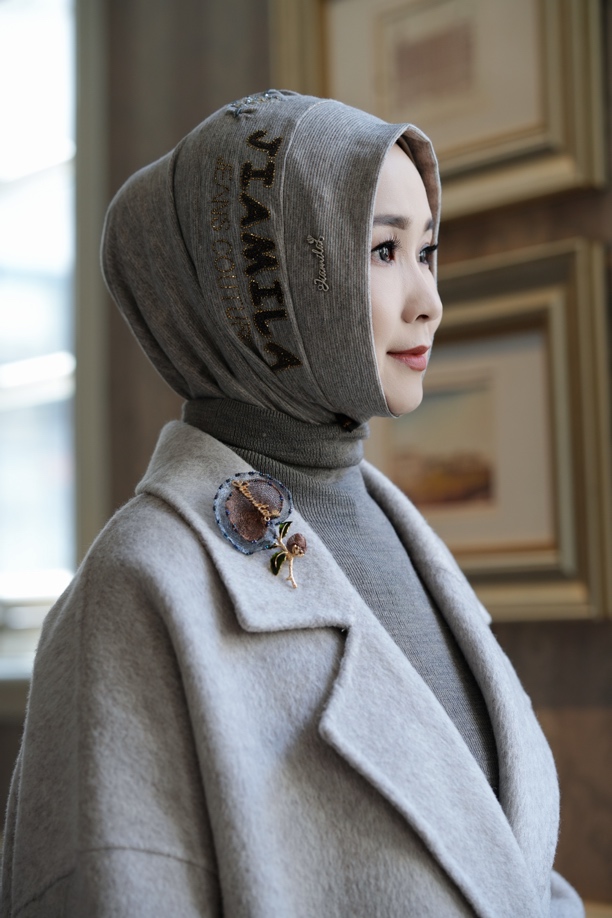 【嘉米拉】蝶语新诗系列钉珠烫钻套头巾JML1043T