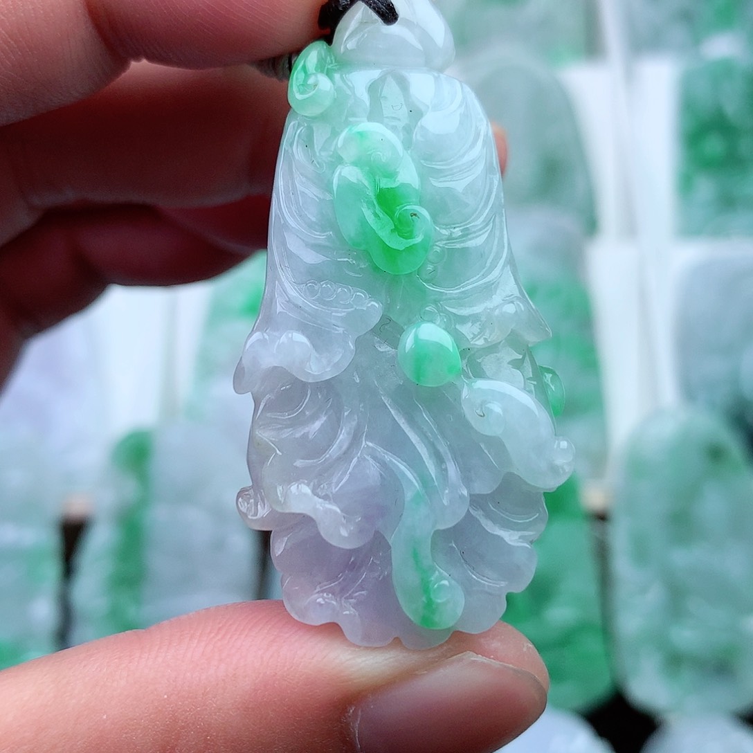翡翠颈饰未镶嵌翡翠吊坠