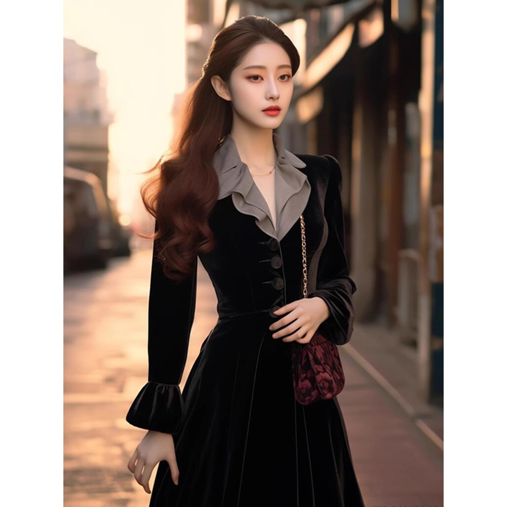 法式复古时尚赫本风修身长裙职场轻熟风高级感黑色丝绒连衣裙女冬