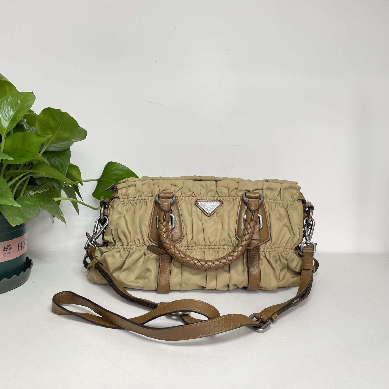 95新 Prada/普拉达 普拉达手提帆布 尺寸：35x20x11编码: 7797320