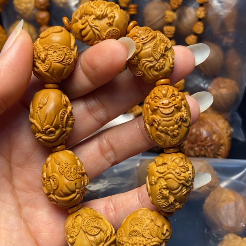 【闪购商品】橄榄核吊坠1.92.0金蟾