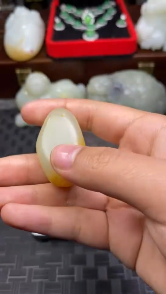 【闪购商品】和田玉吊坠(不含链)未镶嵌和田玉