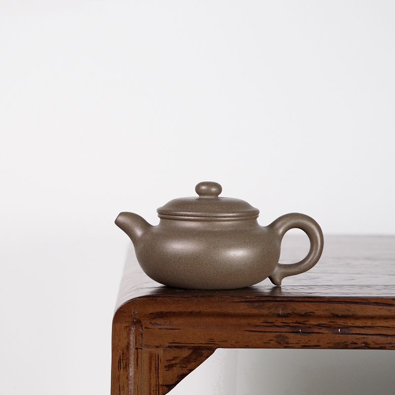 陶公粟经典器型 原矿蟹壳青《仿古》230cc陈佳欢制圆壶手制仿古壶