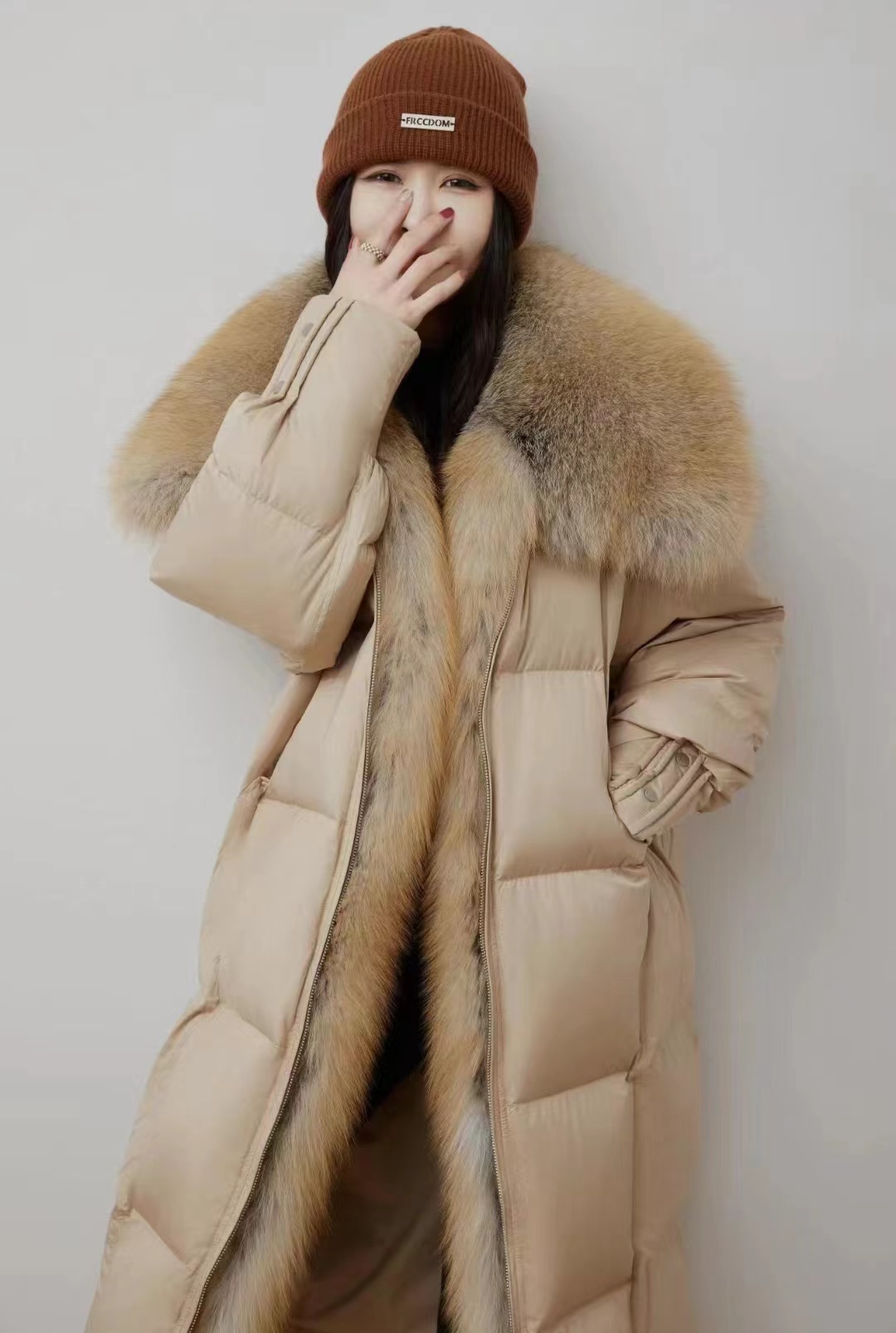 狐狸毛领鹅绒羽绒服女2024冬新款爆款时尚过膝银狐皮草派克服外套