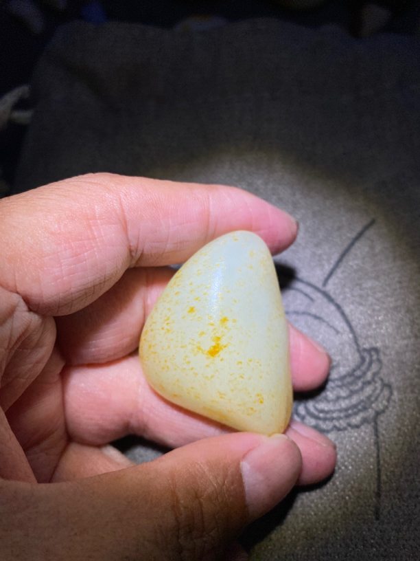 和田籽料白玉洒金皮独籽原石挂件小手把暖白细糯天花板42.5克