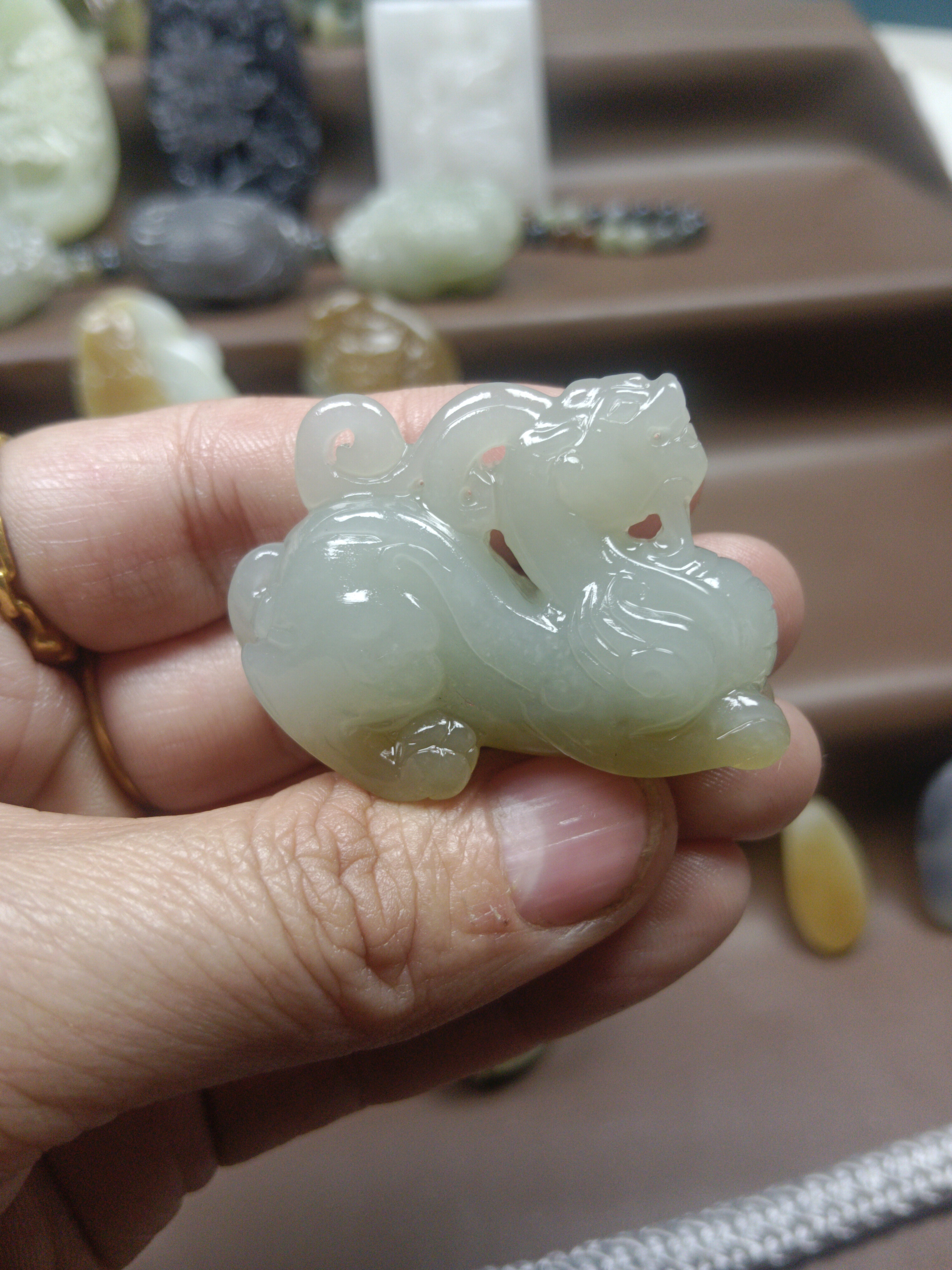 和田玉立体貔貅挂件重量26克