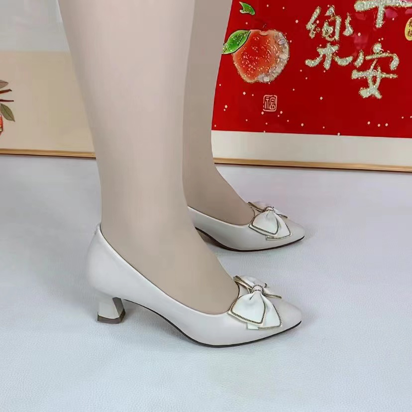 春季新款真皮高跟单鞋2025橡胶软底舒适休闲透气轻便尖头法式女鞋